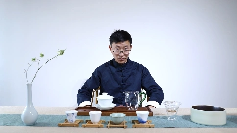 云南臨滄勐麻河國有林古樹普洱茶茶開湯品鑒