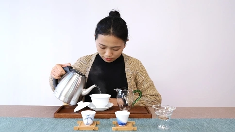 泡普洱茶时为什么会有泡沫？