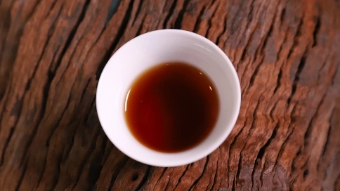 普洱熟茶中有酸味是正常的嗎？