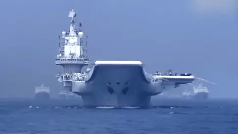 高能！迎接人民海軍70周年超燃大片：國家利益所至 艦艇航跡必達(dá)