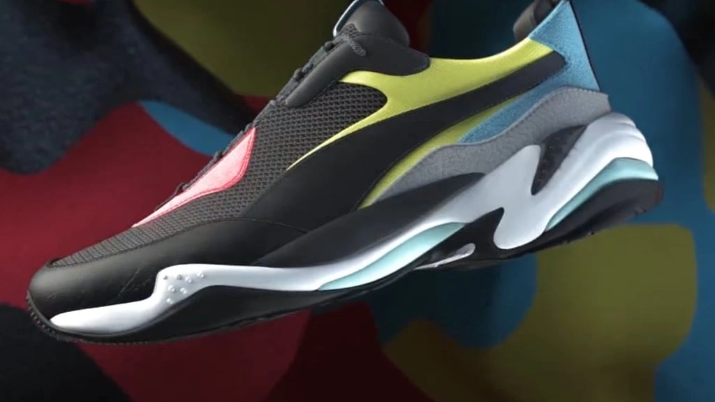 Puma 運(yùn)動鞋廣告