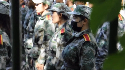 新疆藝術(shù)學(xué)院設(shè)計系軍訓(xùn)視頻