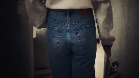 Levi's Women “妳就型”