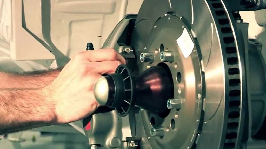 Bentley Continental GT3 - Track film November 2013