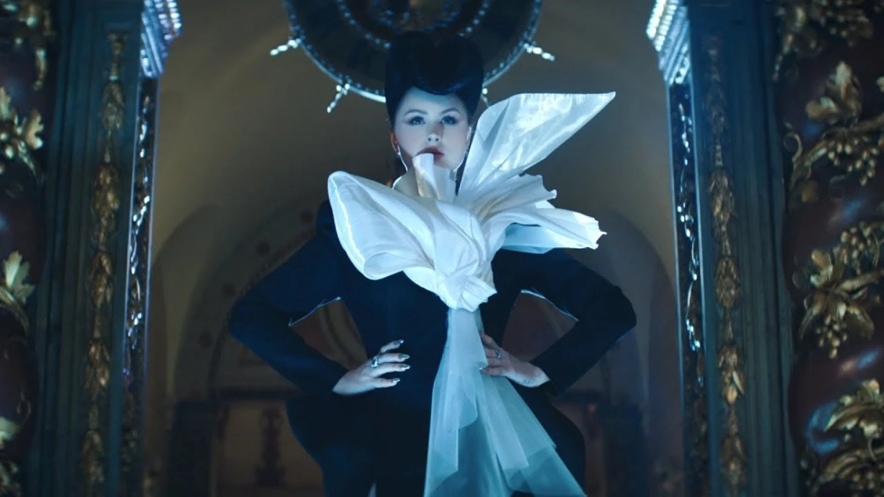 Rolls-Royce Black Badge x Viktoria Modesta | Interview with the Artist