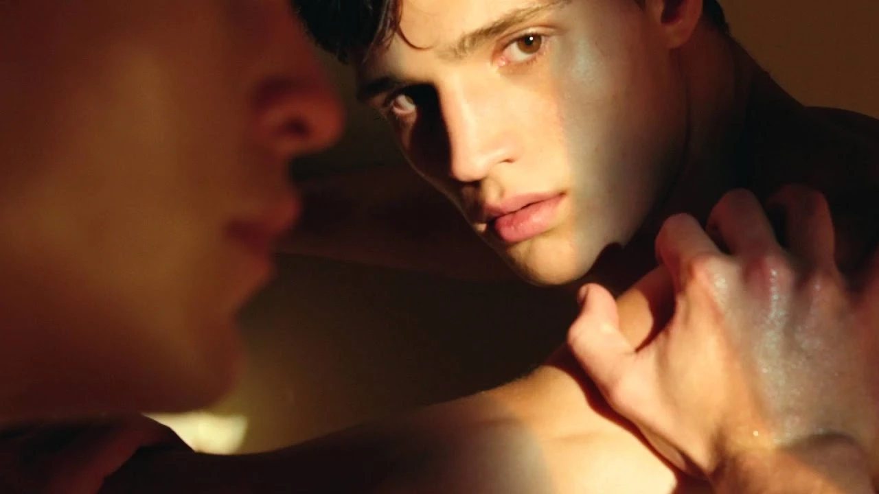 Calvin Klein Underwear - Iron Strength Spring 2016 - Women's