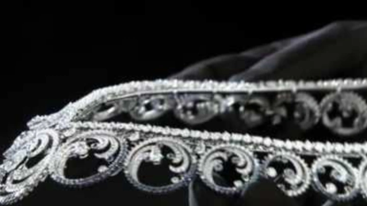 Van Cleef & Arpels has been chosen by HSH Princess Charlene to create a set of jewellery: Ocean