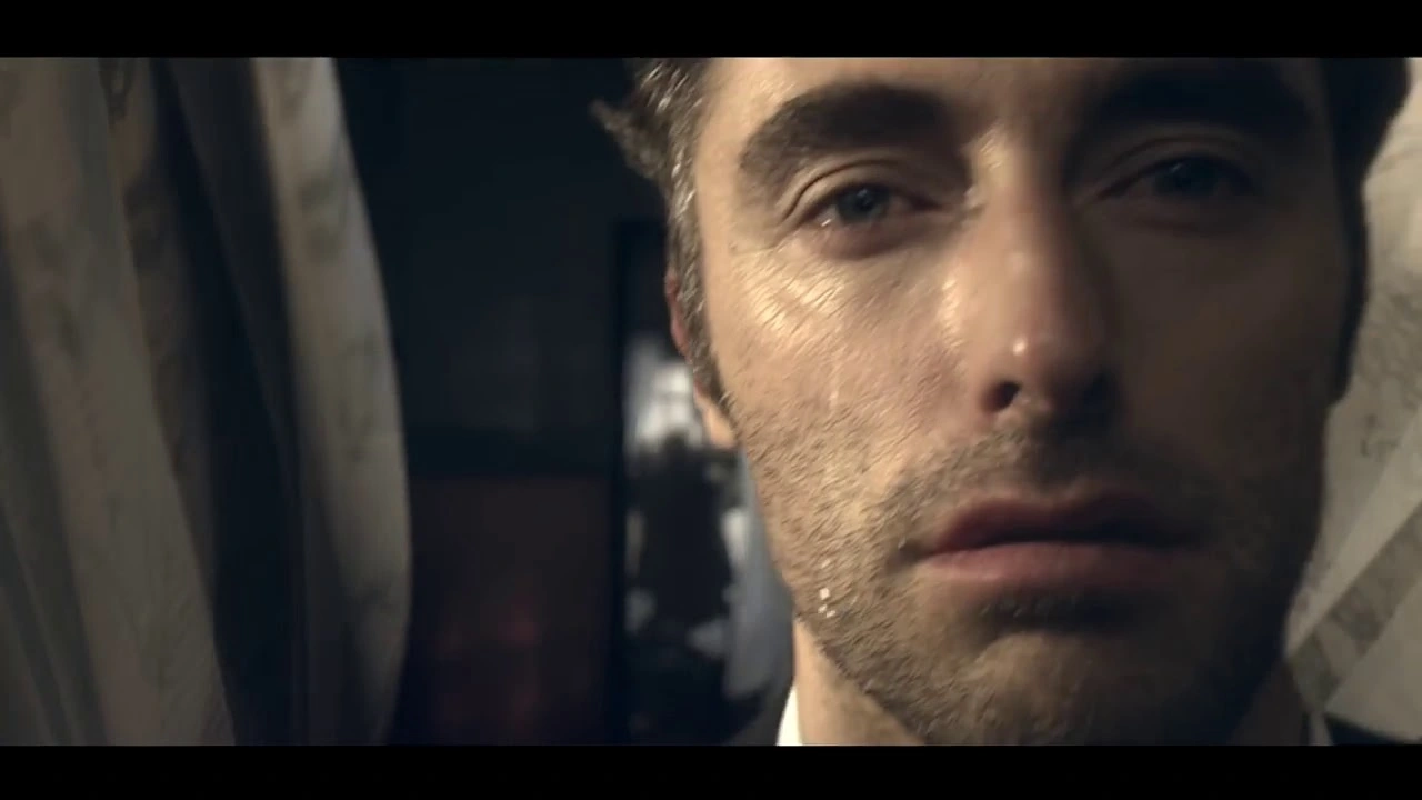 一鏡到底實拍加電腦動畫,執行得太好了,倒帶的敘述尤為一絕     Happy Valentine’s Day   by Neym