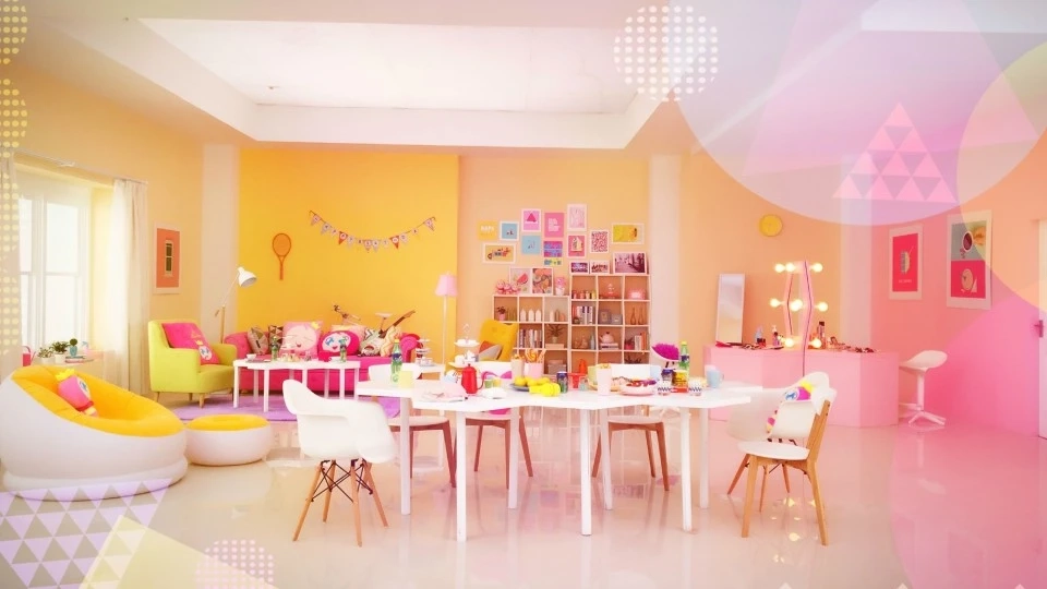 LADYBEE蜜蜂少女《棒棒》香甜软糯扶墙走