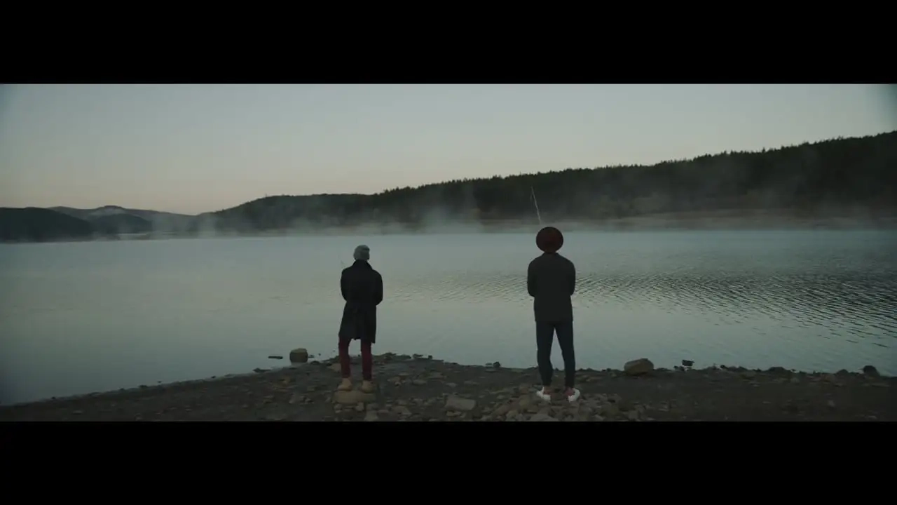 Black Sea Gold服饰广告