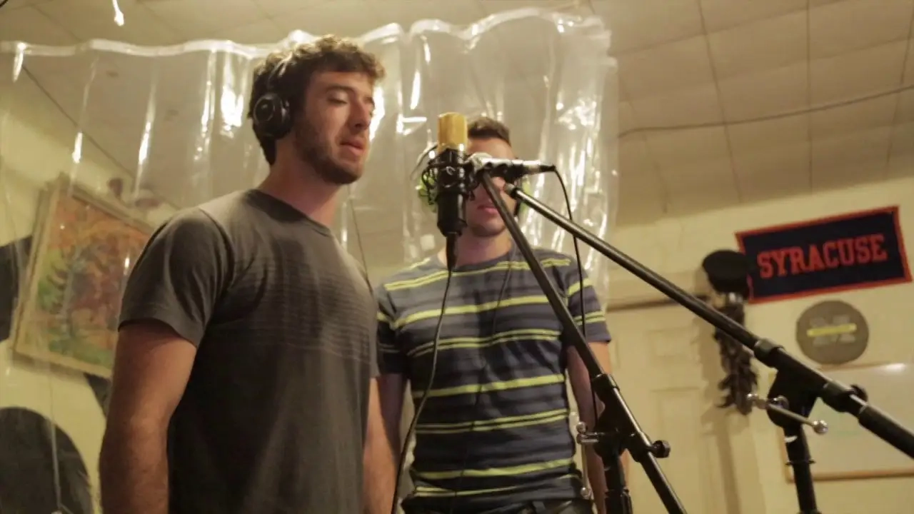 “无袖星期天”-汤熊（ft.Rogue Raj）