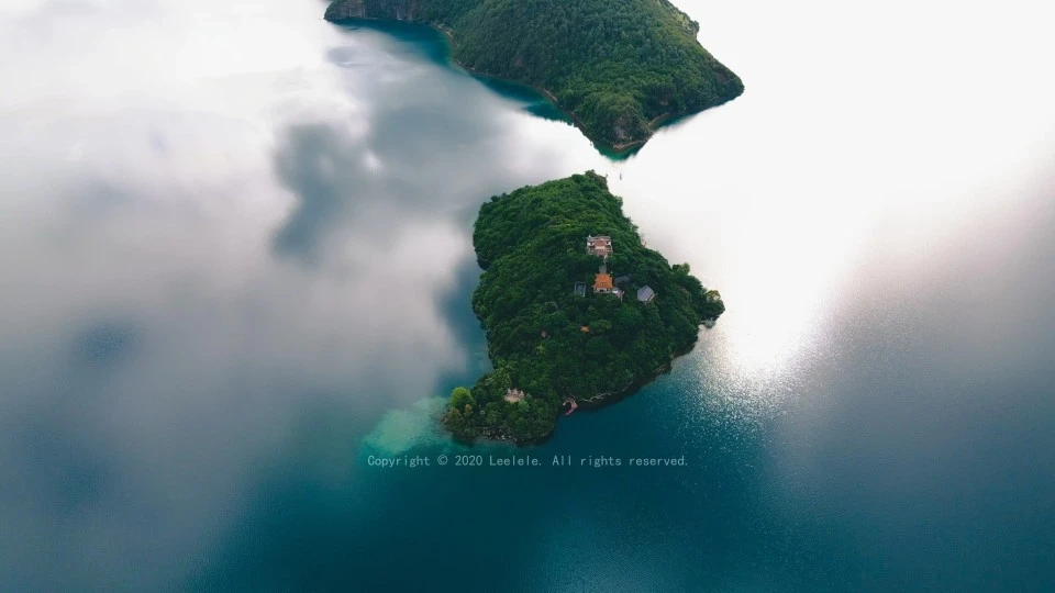 不愿放晴的泸沽湖—航拍随剪