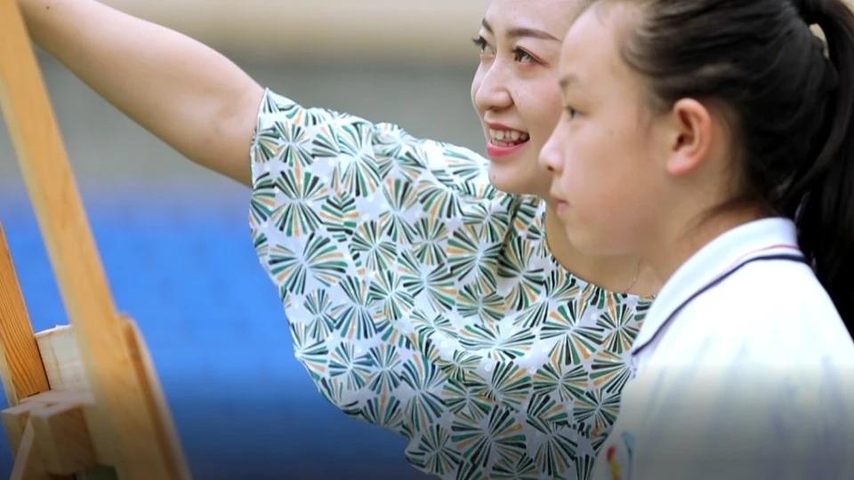 以爱传承，做缔造未来的燃灯者