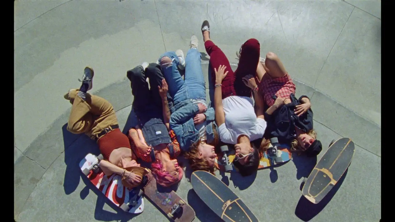 李维斯-“我塑造我的世界-米利亚”