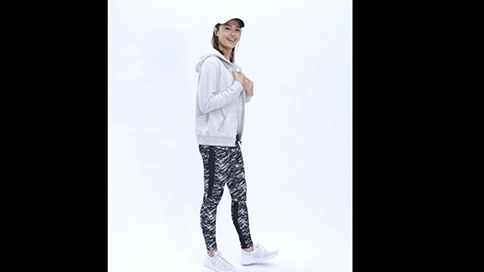 模特上身展示｜服飾｜產(chǎn)迪卡儂