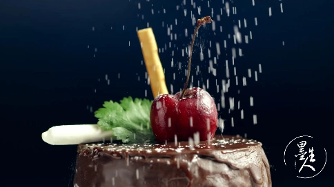 精致巧克力小花蛋糕，创意美食短视频