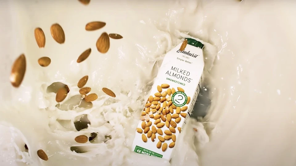 如何拍摄一支丝滑的坚果牛奶广告？