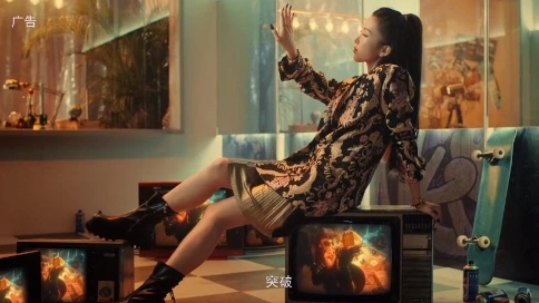 潮玩人類在哪里 x 周六福