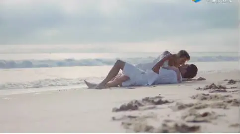 世界亲吻日AT&T广告《永无止境的浪漫故事》