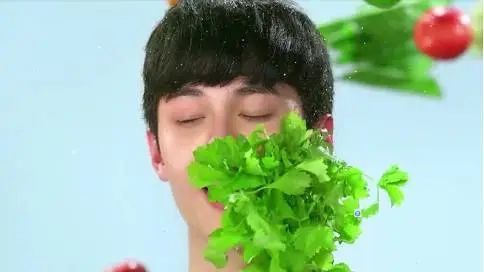 我又被波蜜果菜汁的「爛」梗打臉了
