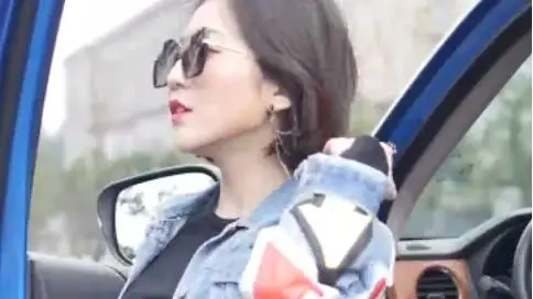 塑膠姐妹花