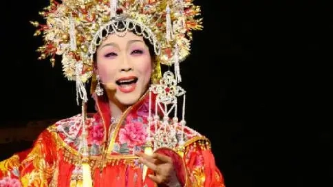 李玉剛《新貴妃醉酒》，霓裳羽衣幾番歌舞，馬嵬坡下為愛魂斷紅顏