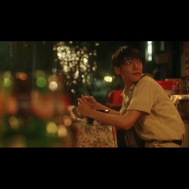 原来二娘真的在城里搞音乐。