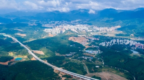 山海高速公路建设实录