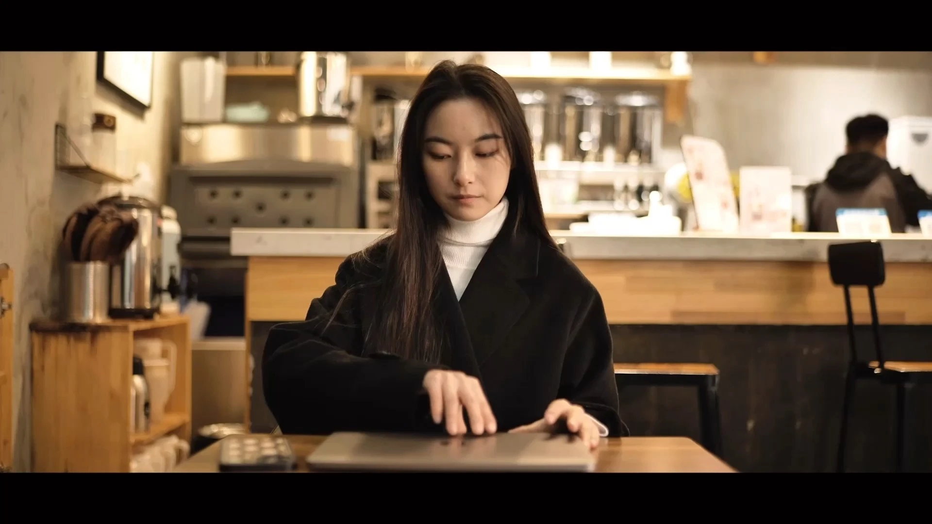 《入海》MV