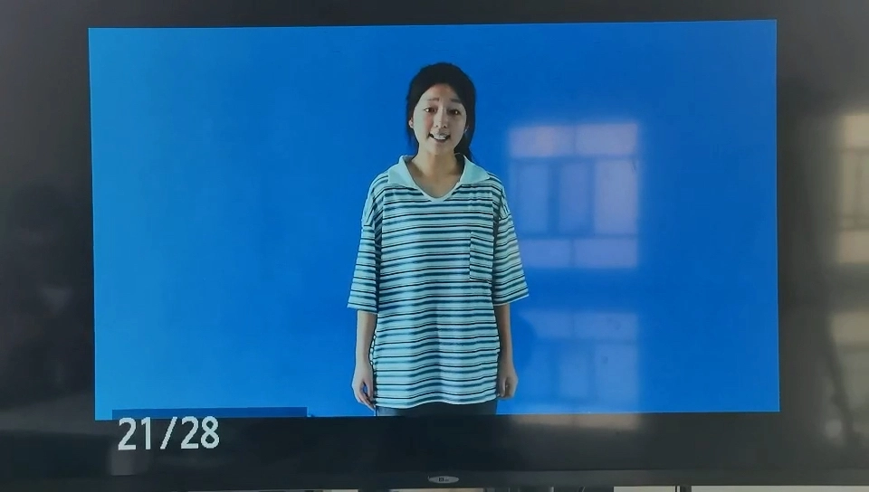幕后
