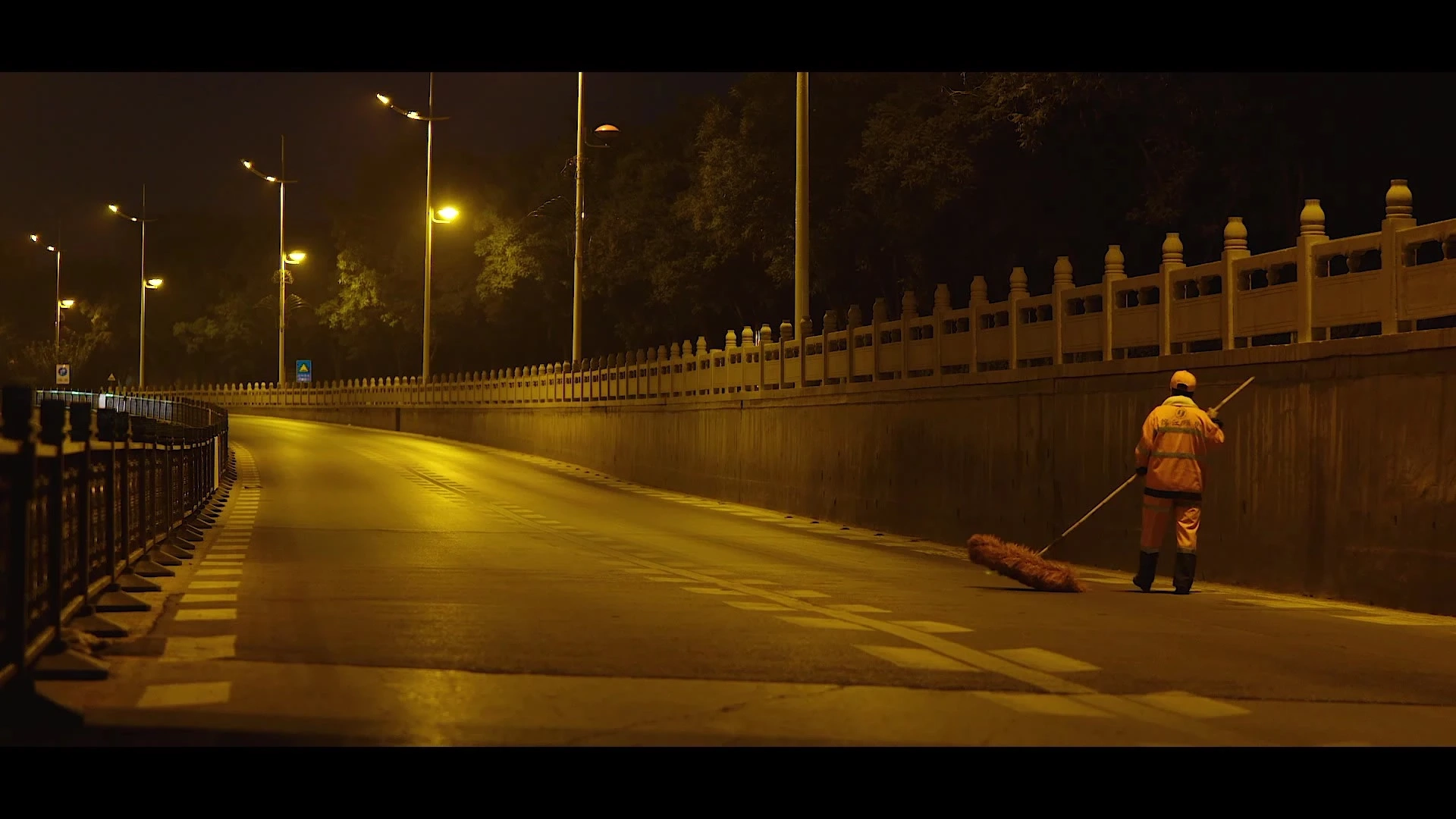 小手拉大手，你我一起走