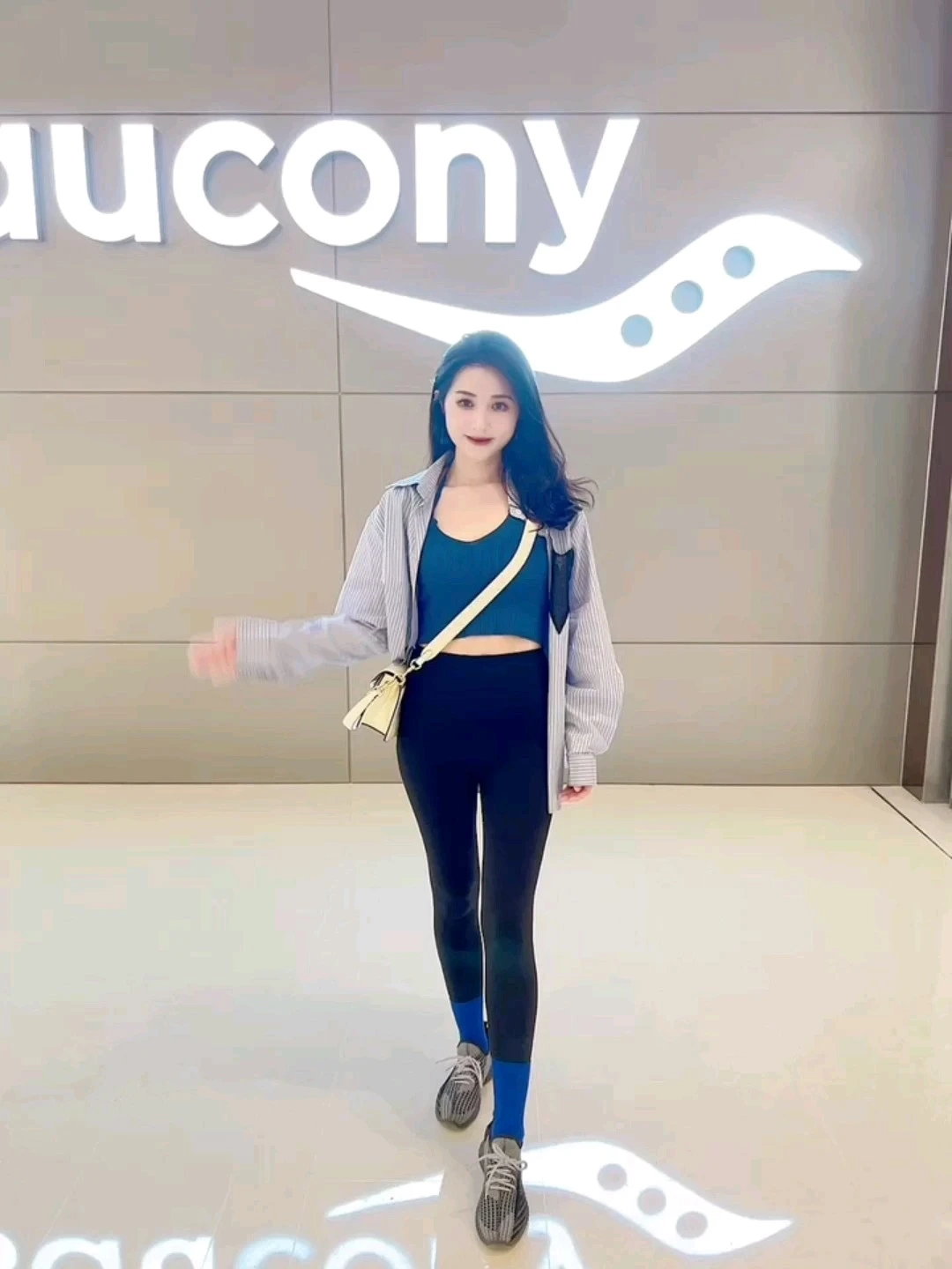 衣服短视频剪辑短片