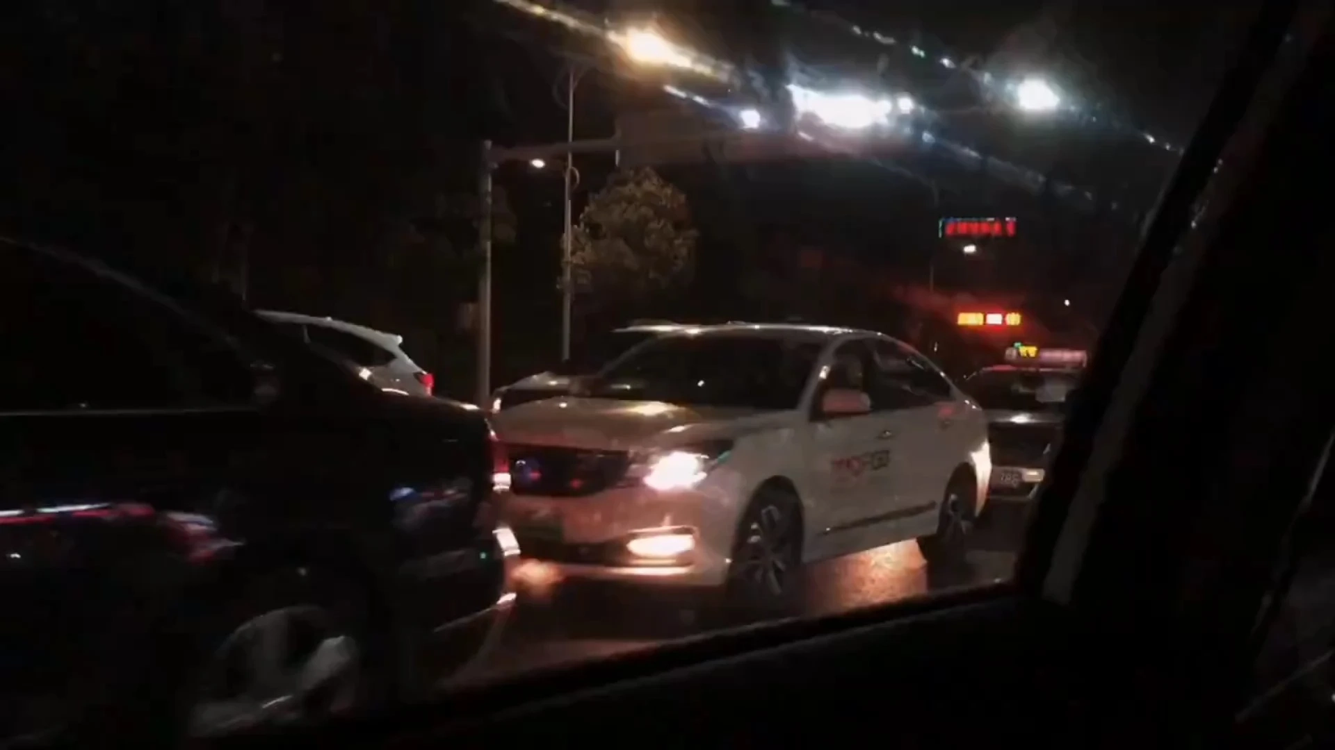 我本將心向明月，奈何明月照溝渠！