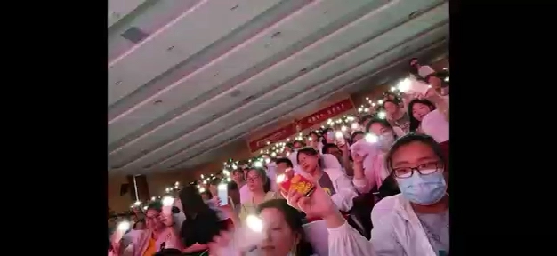 少年不懼歲月，彼方尚有榮光