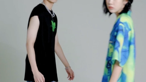 服裝3333