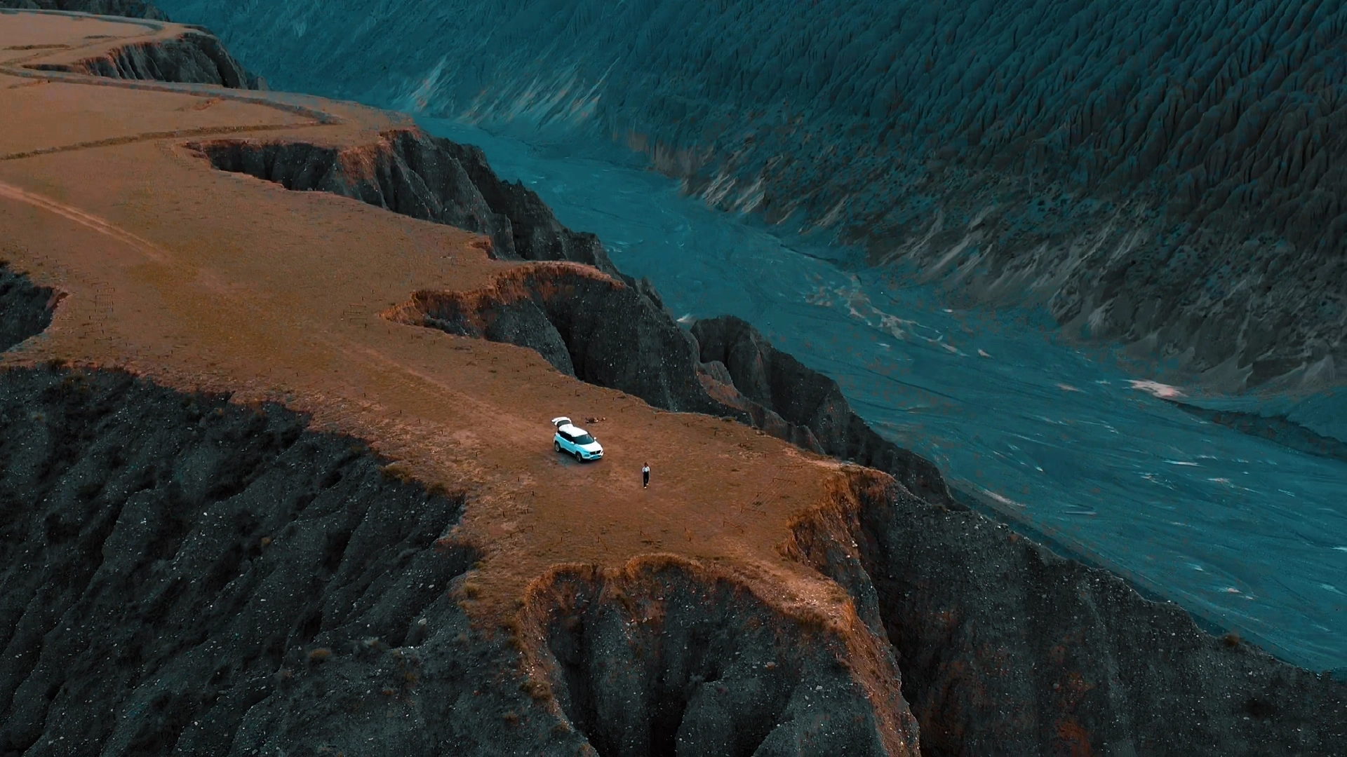 行万里路，才能见天地之广阔