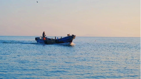 海与渔船 空镜