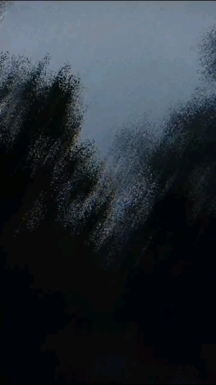 烏云加閃電，狂風和暴雨。