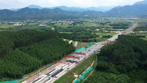 中国交建高速公路某段专题片