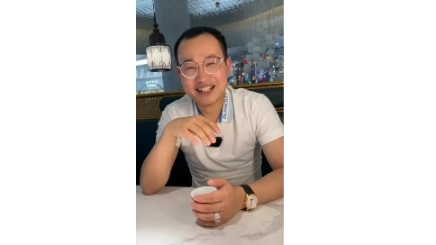 對視頻添加生動(dòng)字幕和視頻音效的添加和剪輯