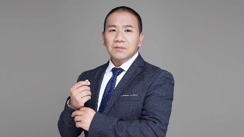 如何認定導演存在更改劇本、刪減情節(jié)、缺失鏡頭等違約行為？