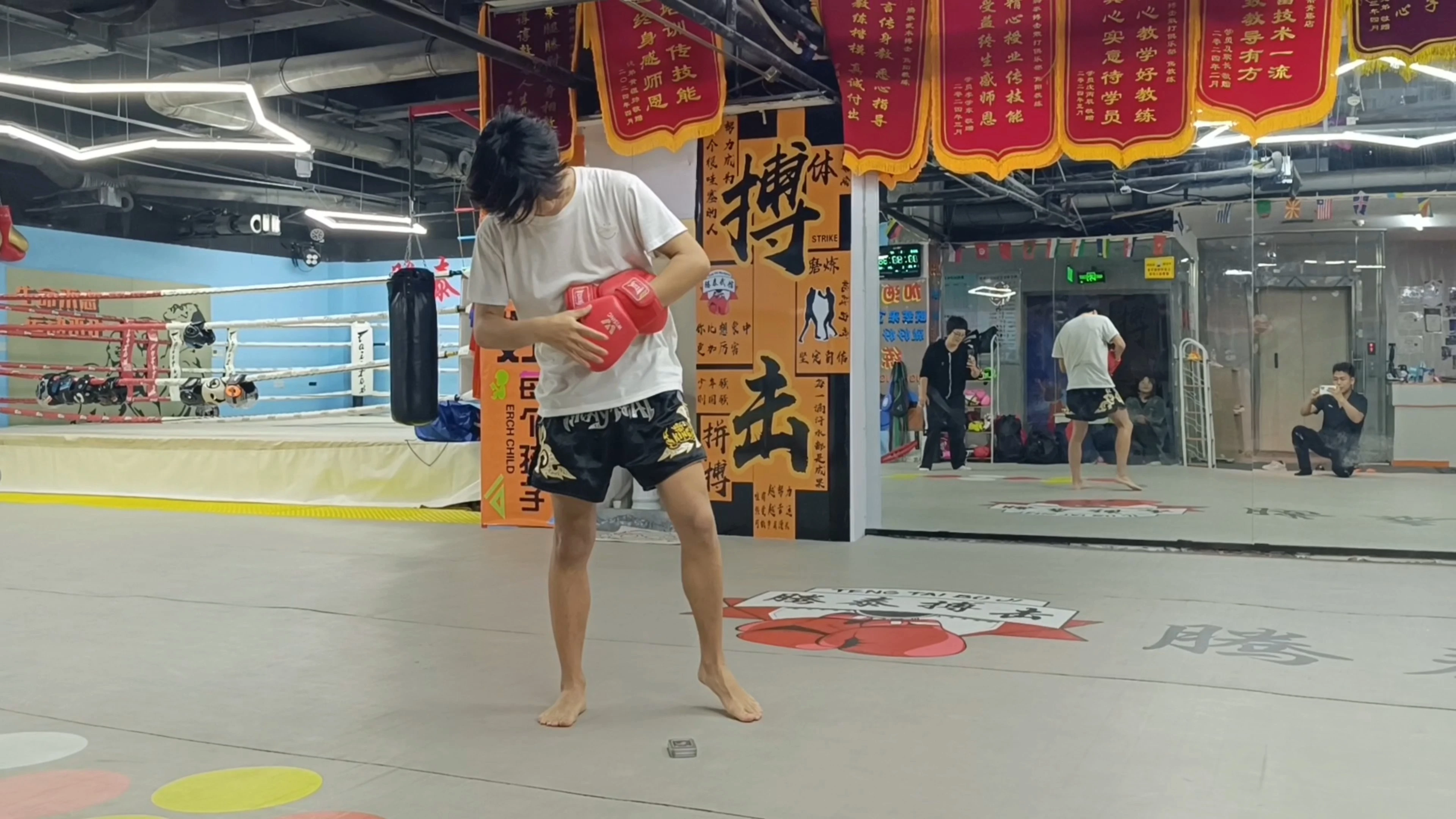 男子求婚慘遭拒絕.惱羞成怒之后動手.慘遭