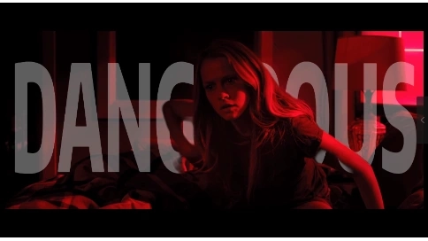 危險(xiǎn)意識(shí)dangerous