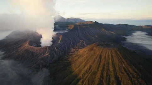 婆罗摩火山