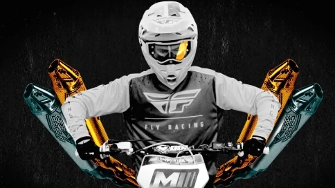 UGLY參考推薦【第90期】拼貼風格《Motomentum-Brand Teaser》