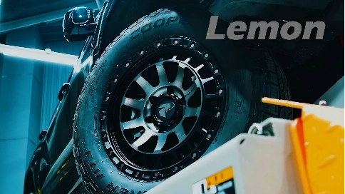 坦克400改装展示