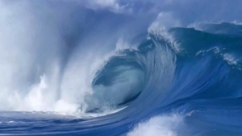 海浪 浪花 翻涌 沙滩 大海