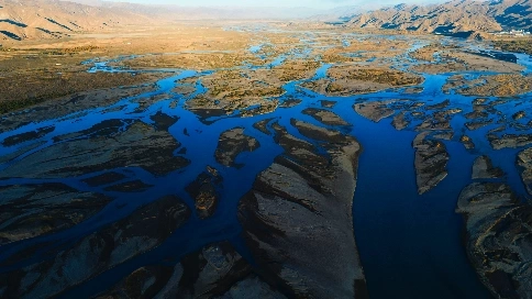 桑珠孜区：让呼吸住进风景里