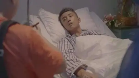 荣耀V9创意广告片《抢劫、接吻、医院》