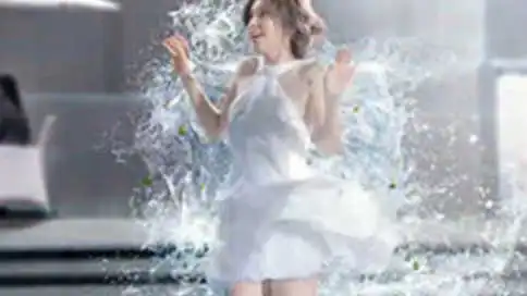 六神沐浴露品牌广告片 - 李冰冰代言